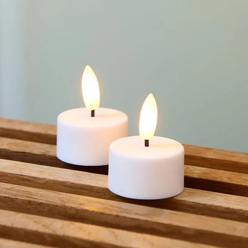 Sada LED venkovních čajových svíček, Ø4 × 2,2 cm, bílé, 2 kusy, bílé
