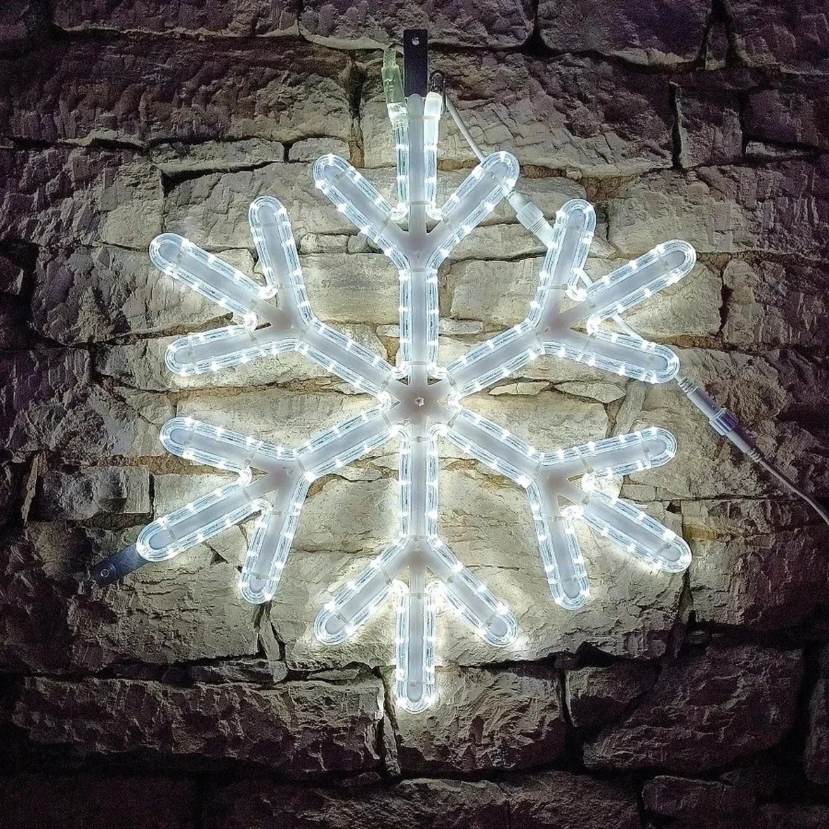 Easy Fix 2D LED světelná vločka V, Ø 67 cm, ledově bílá 3D tisk, sada na veřejné osvětlení, hliník