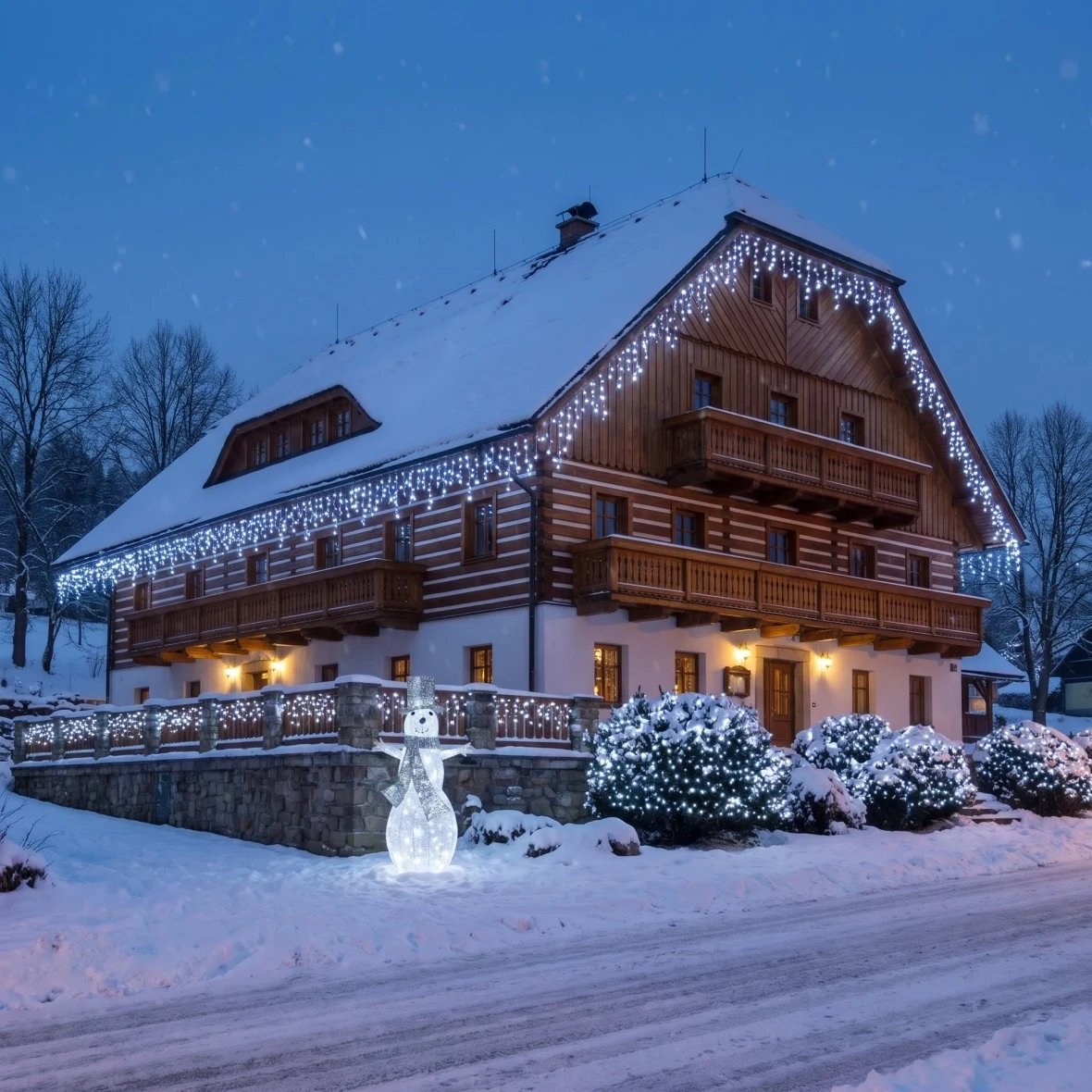 Vánoční sada Ledová fasáda pro hotely, horský hotel v Krkonoších