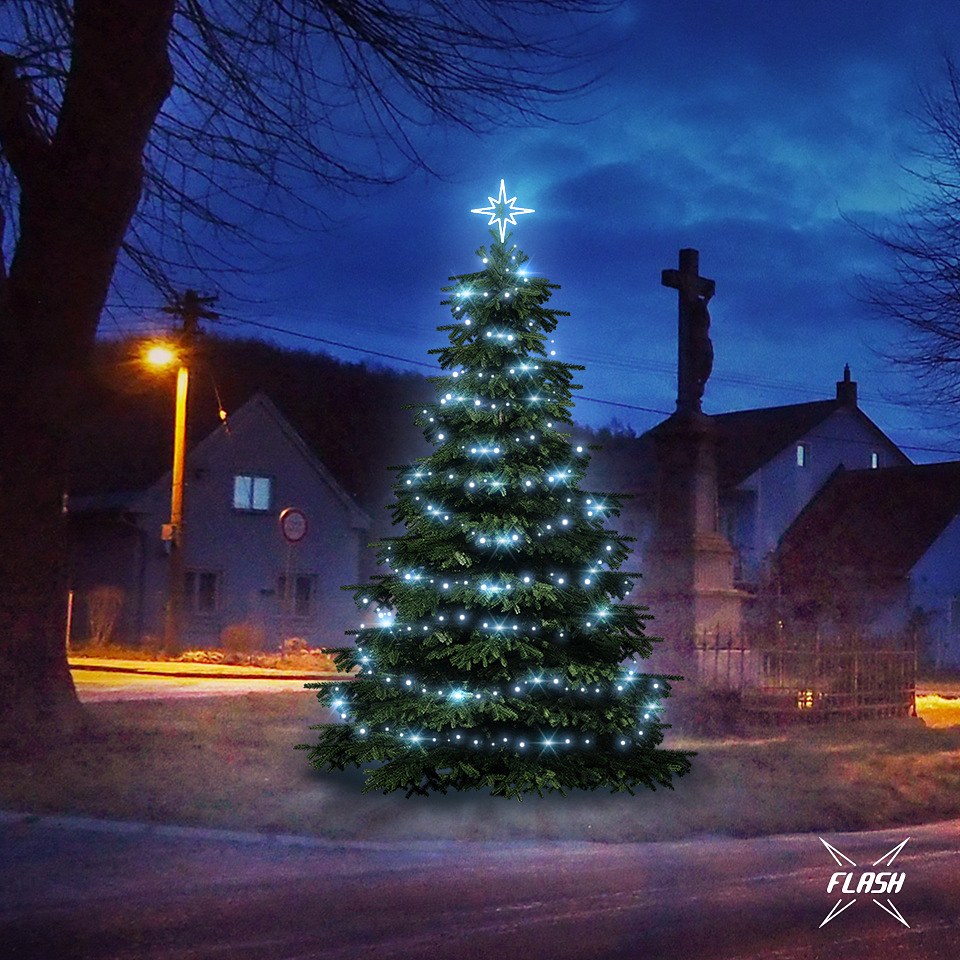 LED světelná sada na vánoční stromy vysoké 3-5 m, ledová bílá s Flash