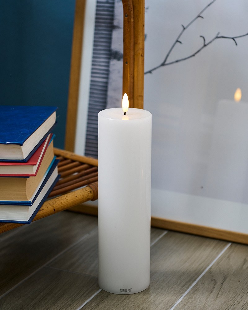Dobíjecí LED svíčka Sille, bílá, 7,5 x 25 cm