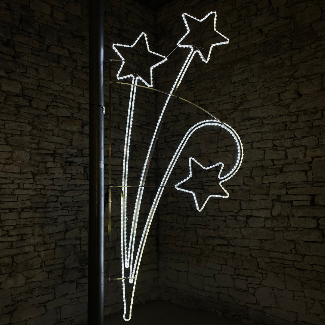 LED světelný motiv, tři hvězdy s rozprskem, 130x290 cm, ledově bílá