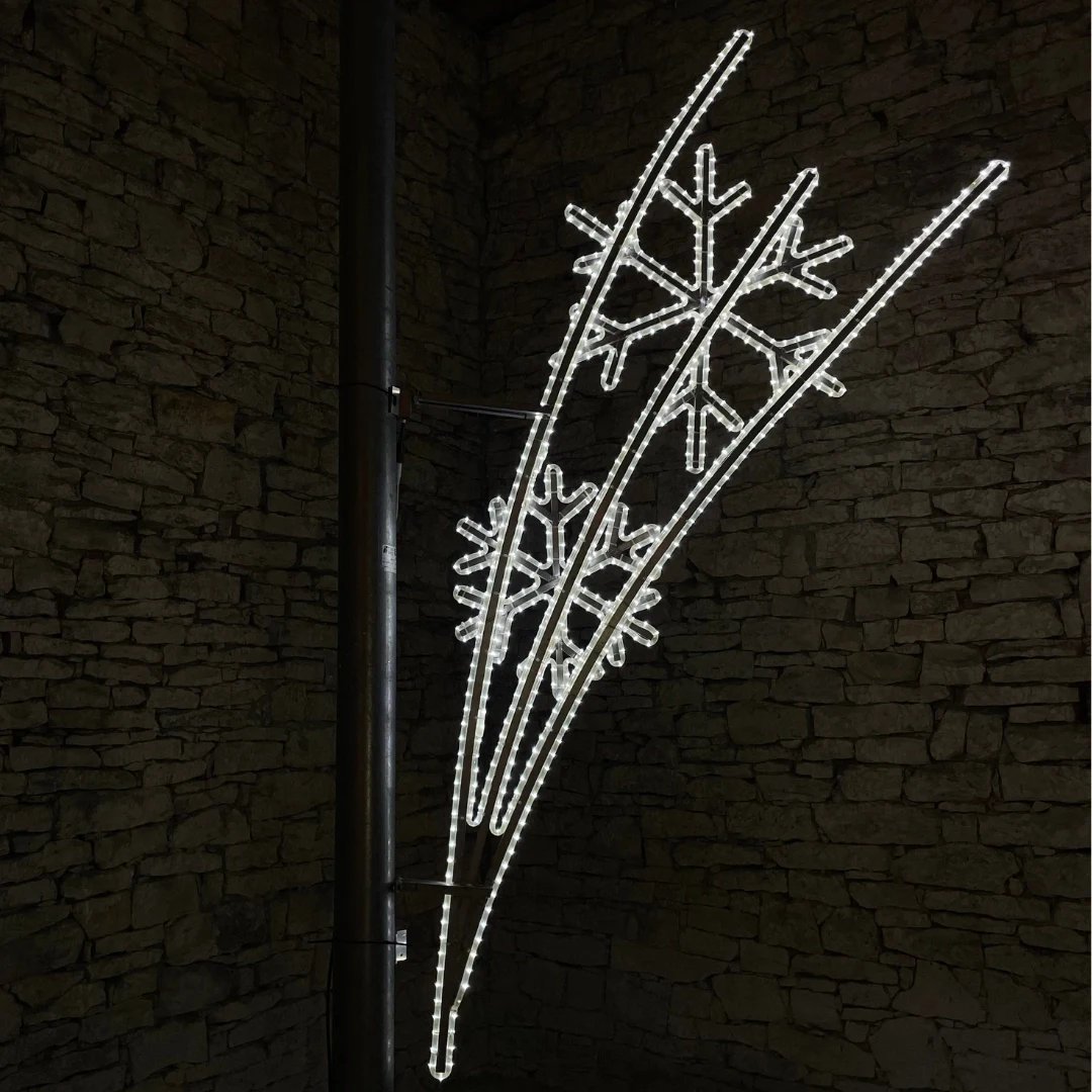 LED světelný motiv 2 ledové vločky,150x260cm, ledová bílá