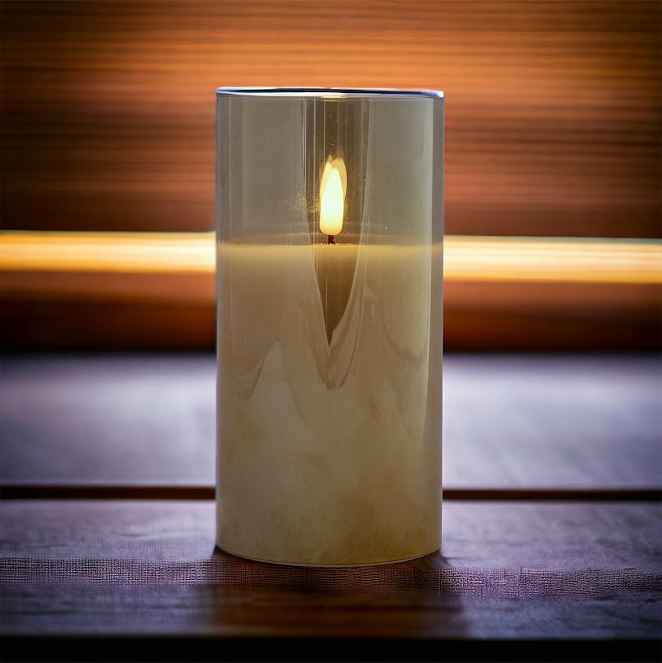 LED svíčka ve skle, 7,5 x 15 cm, zlatá
