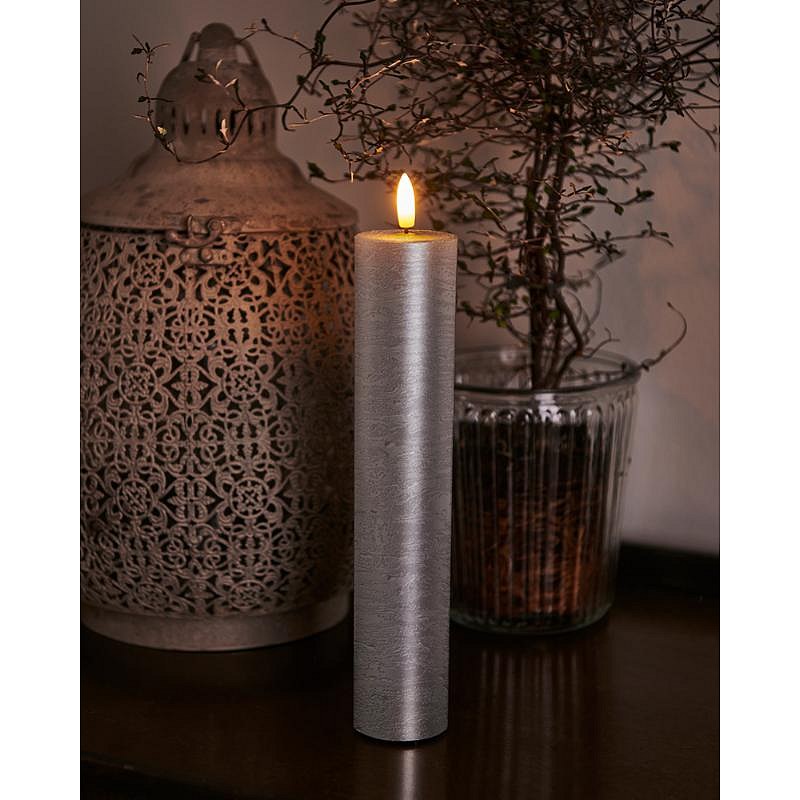 Vosková LED svíčka Sille, 25cm, stříbrná, prům. 5 cm