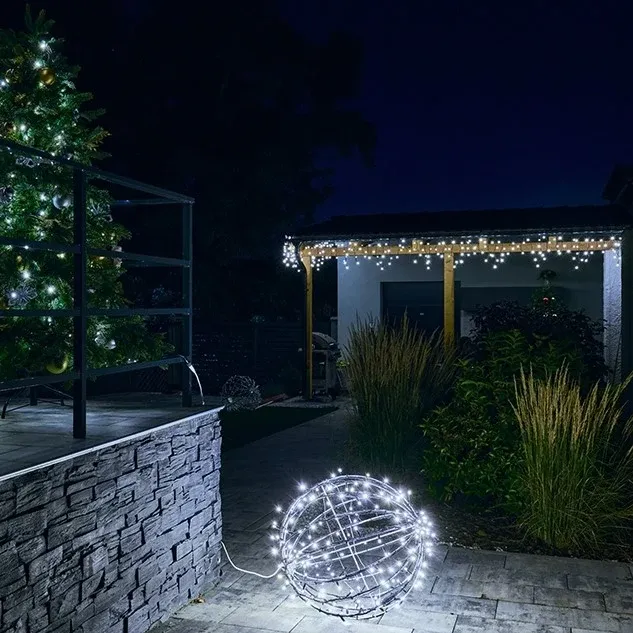 3D LED světelná koule, pr. 100 cm, ledově bílá, černý kabel