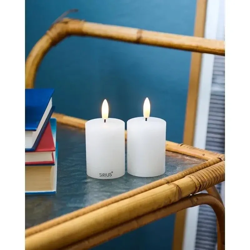 _Staženo Sada LED svíček z vosku Sille mini, 2 kusy, Ø 5 × 6,5 cm, bílé