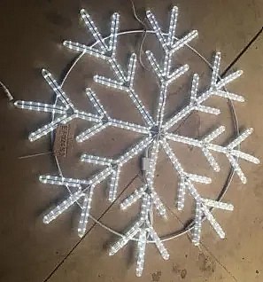 Easy Fix 2D LED světelná vločka XX, Ø 145 cm, ledově bílá, závěsný, hliník