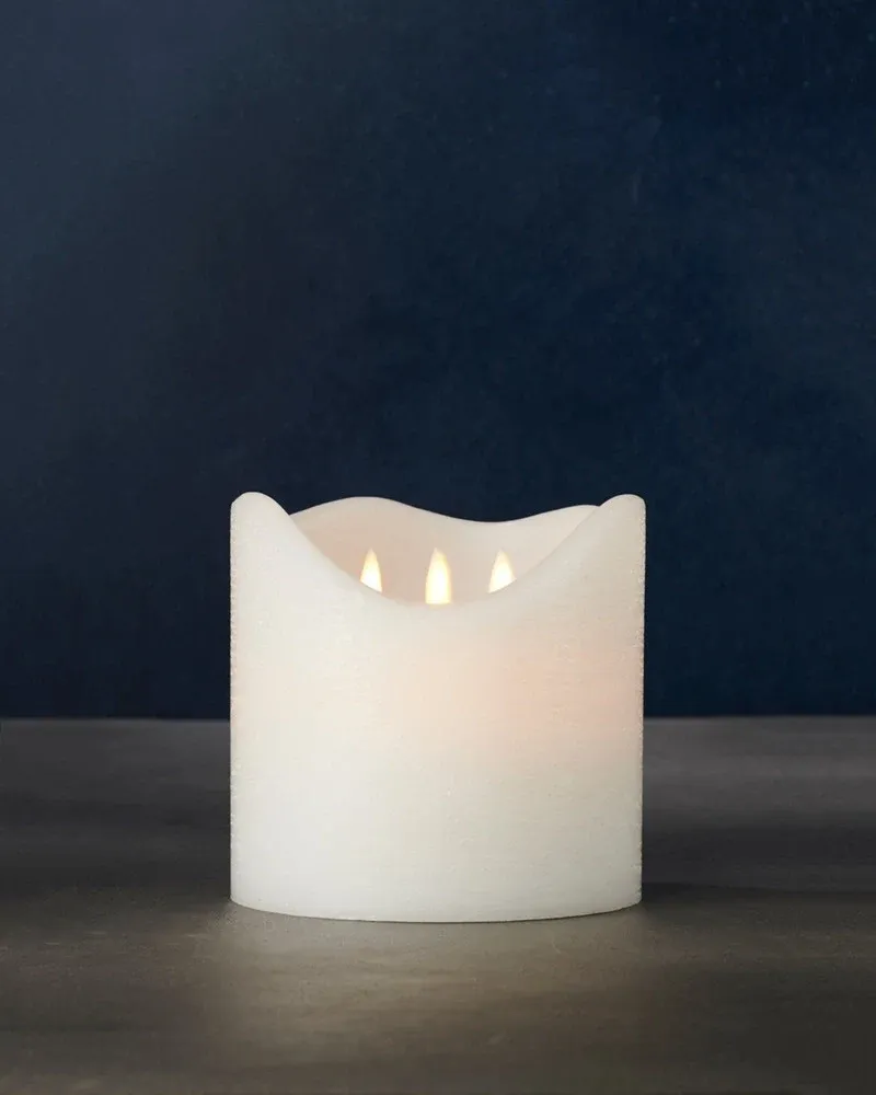 _Staženo Vosková LED svíčka Sara exclusive 3 knoty, 15 x 15 cm, bílá