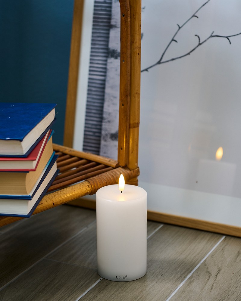 _Staženo LED svíčka z pravého vosku Sille, bílá, 7,5 × 12,5 cm, dobíjecí 