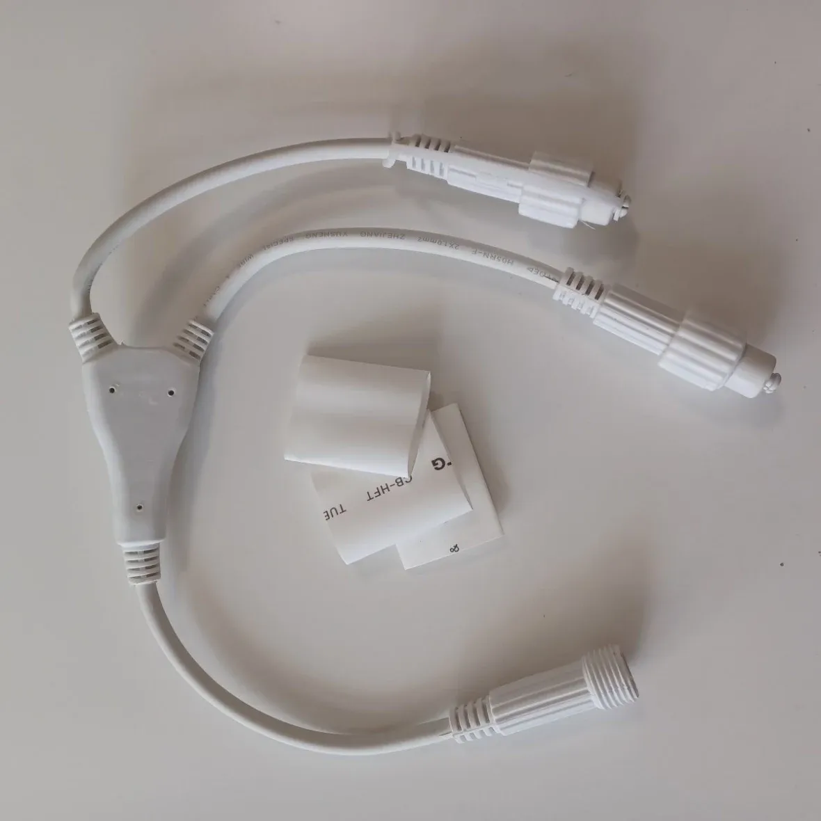 Eco Fix T rozbočovač, 2 výstupy, bílý, 36 V